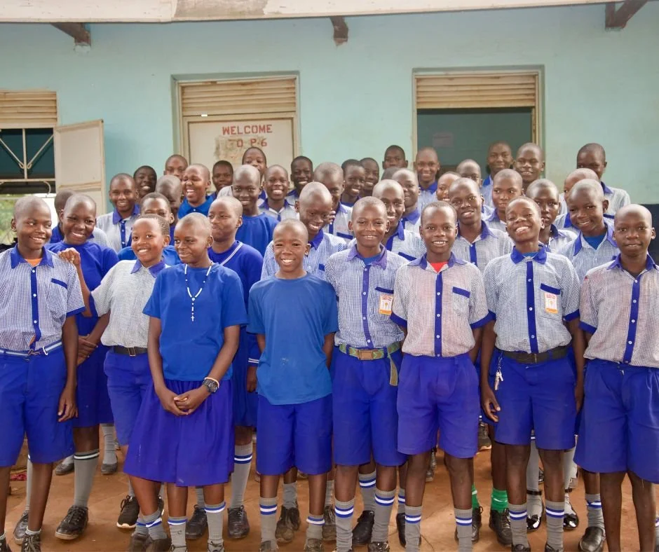 📚 Did you know?
In Uganda, just over half of children complete 
elementary school. Only 1 in 3 attend high school 
(even fewer finish) and just 1 in 20 go to university. (World Bank)

✨ Our children in this photo beat the odds. They 
completed prima