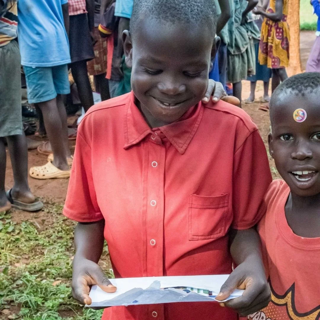 Sometimes the smallest acts of love can change a life forever.
A kind word.
A prayer.
A letter.

You may never fully see the impact&hellip;but we do. It matters more than you know. 💛

👉Volunteer to be a penpal to a VOH child for our Summer Mail Day