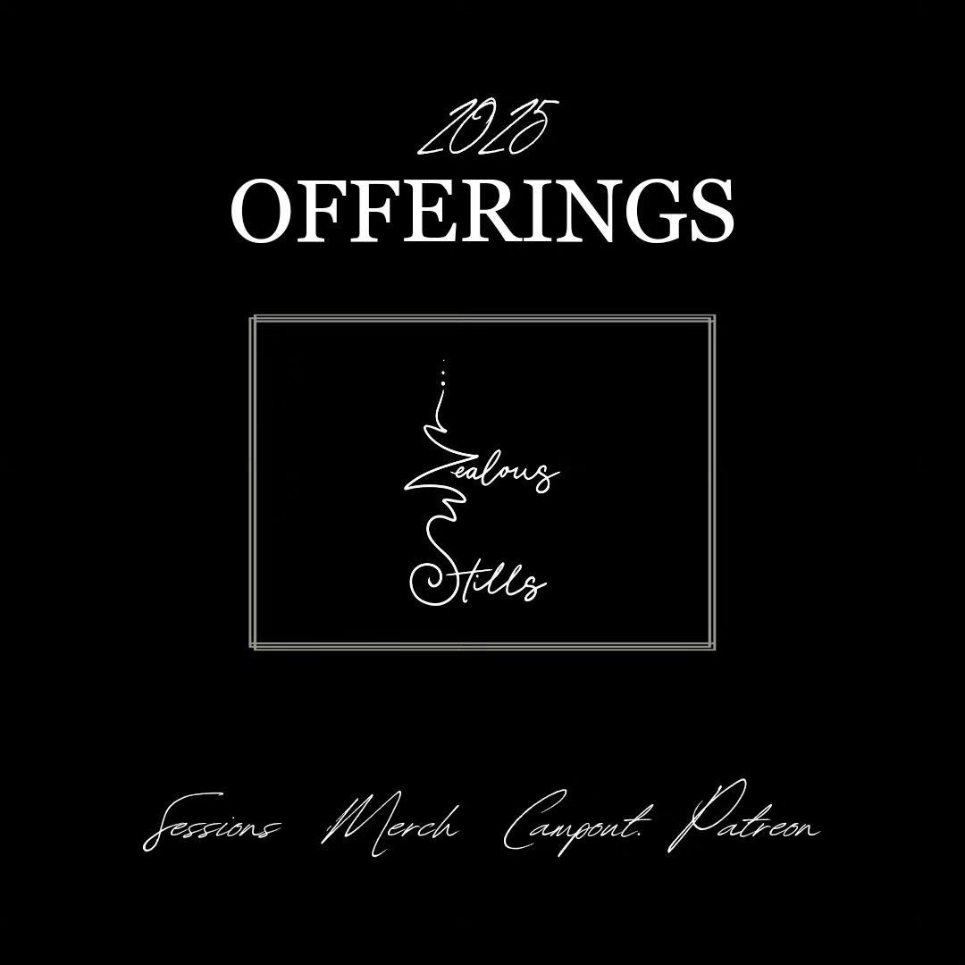 🎉 COMMENT '2025' and I'll DM you the link to all of the offerings! 

Everything you&rsquo;ve been waiting for is finally LIVE:
✨ 2025 Boudoir Sessions in breathtaking locations
✨ Exclusive Merch featuring one-of-a-kind designs
✨ Love &amp; Inspirati