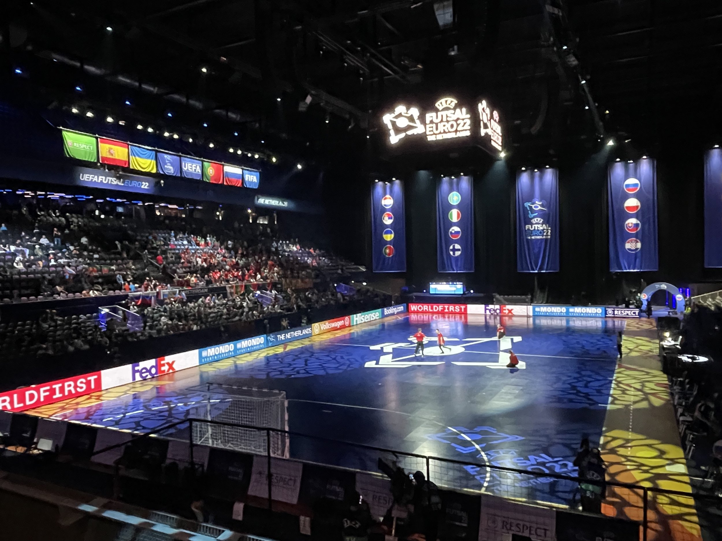 Futsal Euro dark.jpg