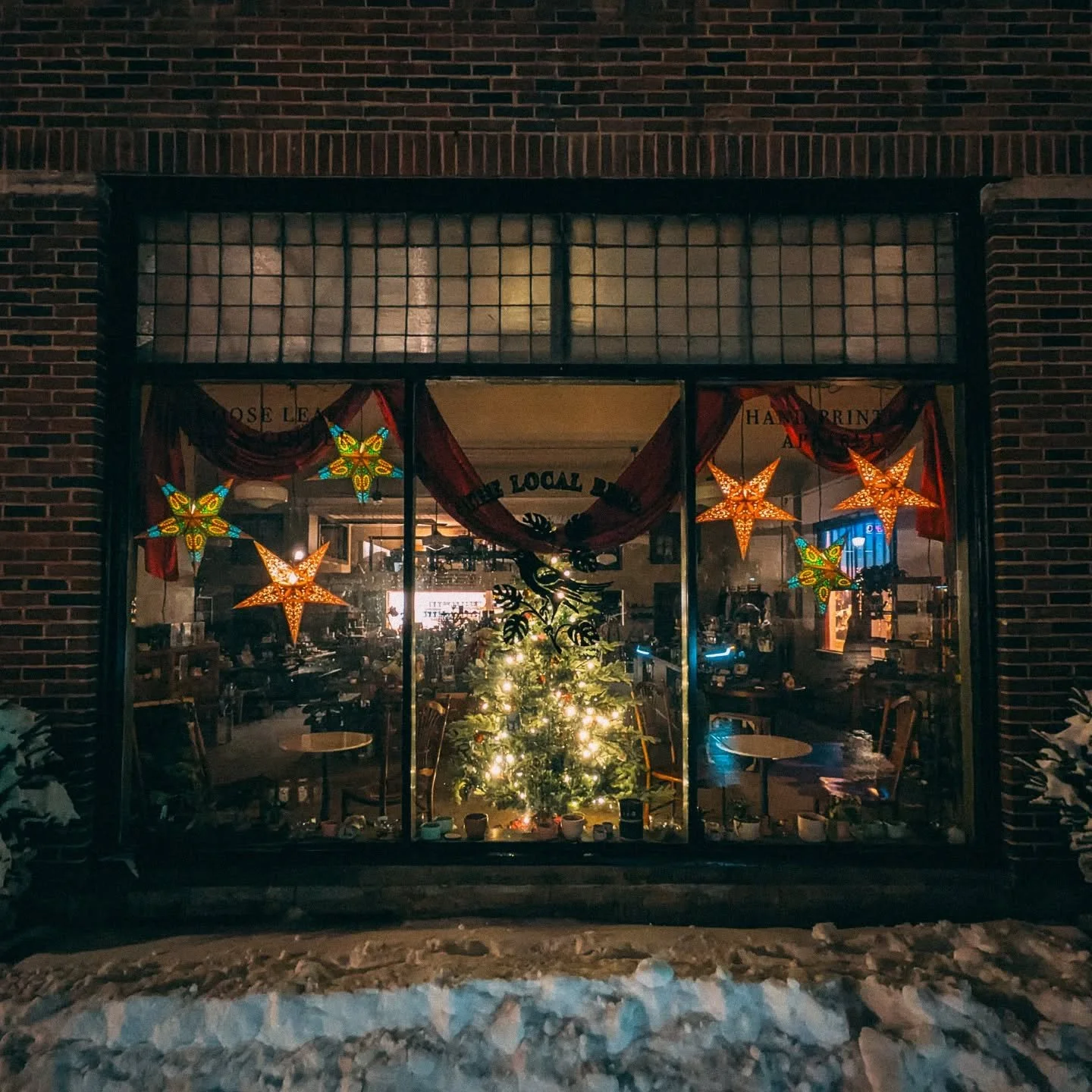 Thank you all for such a wonderful 2025 and for all of your support during our first full year at the new location!

We will be open New Year's Eve with normal hours (10am-5pm) and closed on New Year's Day. We will be back open January 2nd with our w