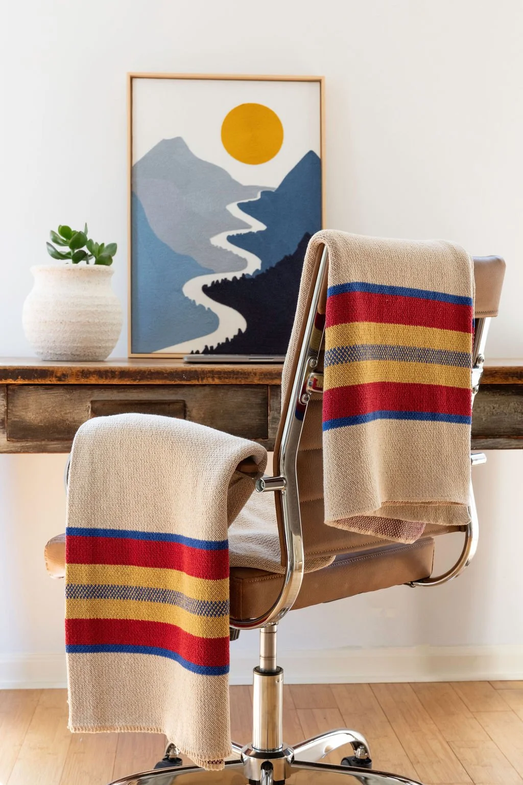 lifestyle-product-photography-striped-throw-connecticut.jpg