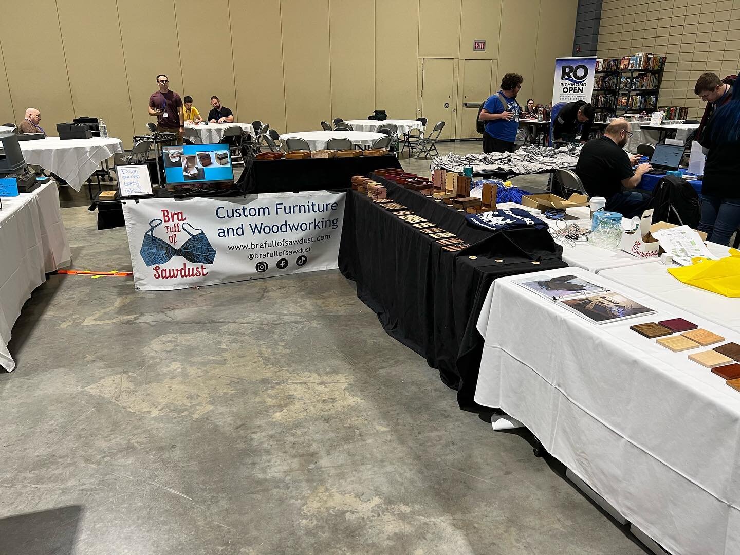 Richmond Open is in full swing! I love seeing familiar faces from @novaopenconvention and repeat customers like Roy! Come on out for open gaming, RPG groups, and to see the amazing terrain for the war games @richmondopengaming 

#boardgames #wargamin