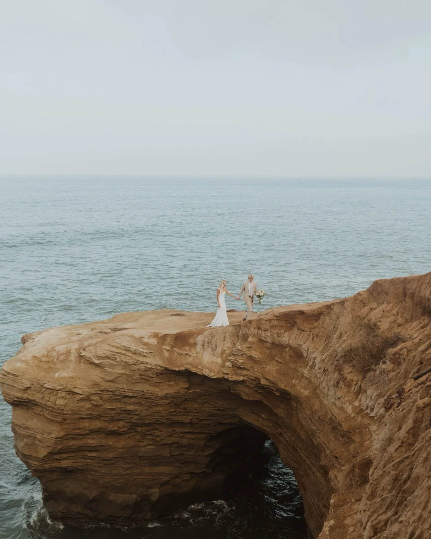 Can you think of a cooler wedding date than the solar eclipse?! ☀️Was so grateful to spend it with these two, what a perfect day with the most perfect details.