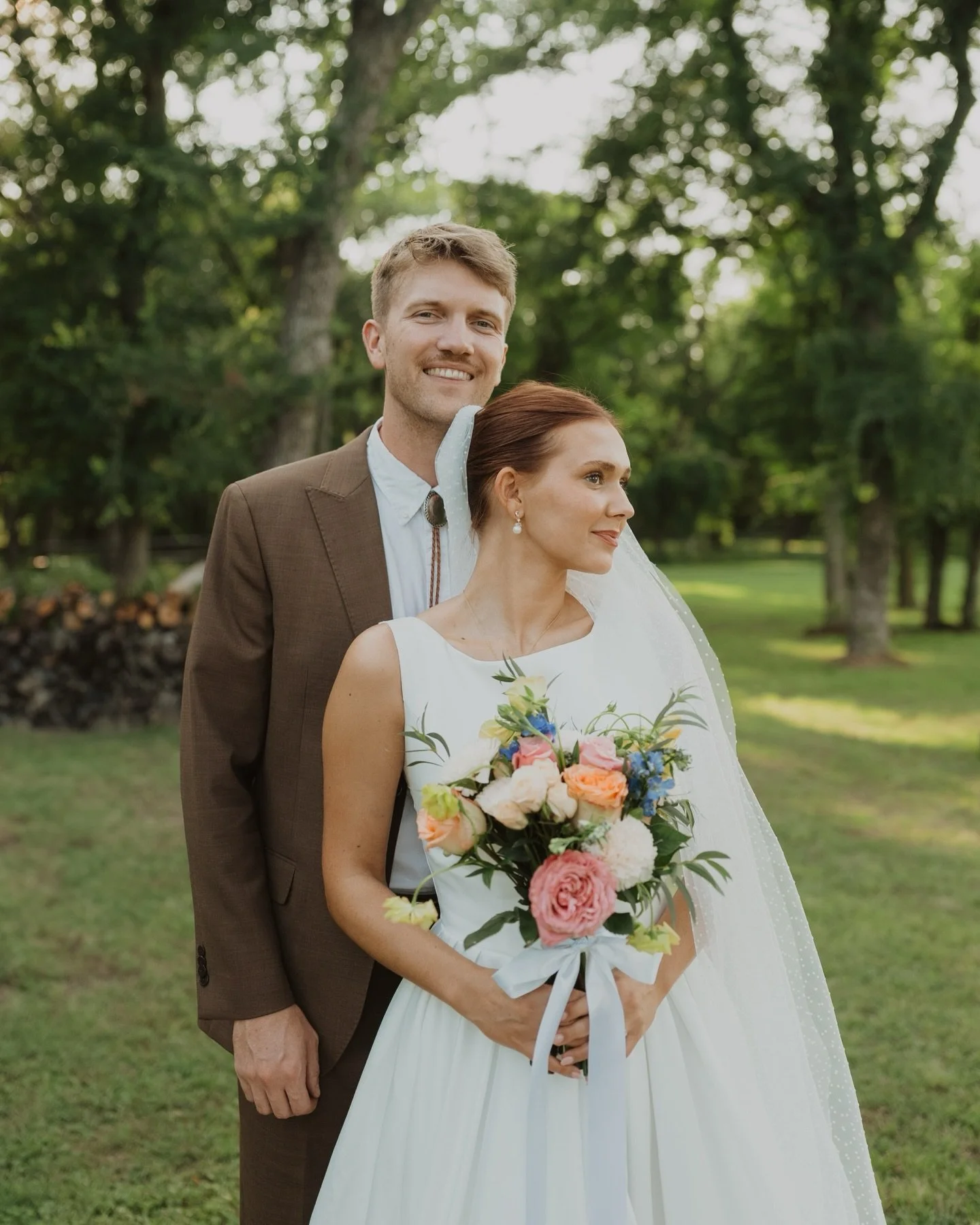 Looking back at this day knowing what's coming next for the Nielsens this summer makes my heart so full 🤰🏼🤍

texaswedding texasweddingphotographer luxurybackyardwedding justmarried weddingphotography luxuryweddingphotographer newlyweds weddinginsp