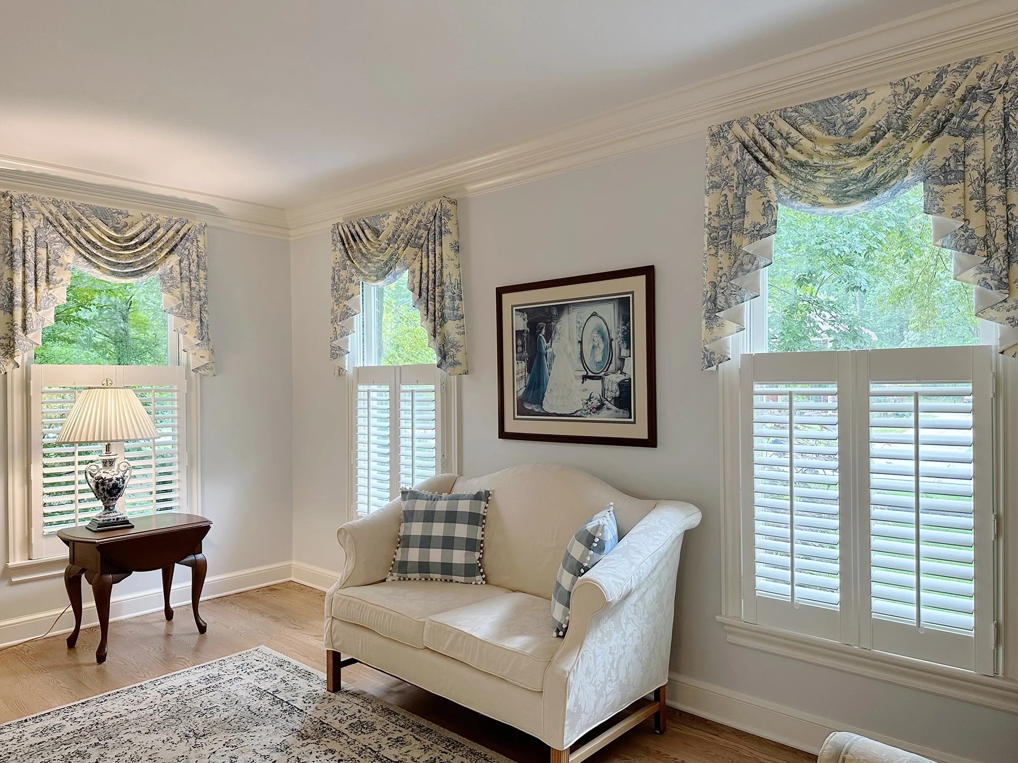 Plantation Shutters (Cafe Height)
