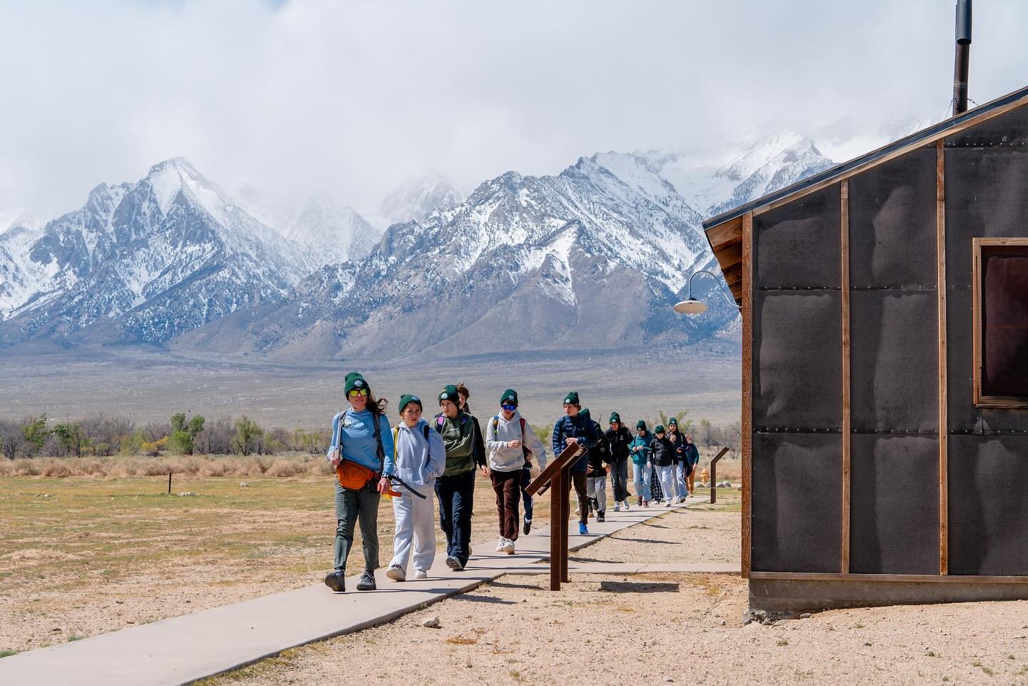 The 7th grade class at @sffriendsschool joined us for a week of place-based learning about community here in Payah&uuml;&uuml;nadu. They explored community building, human and ecological communities, and community resilience through snowshoeing, hear