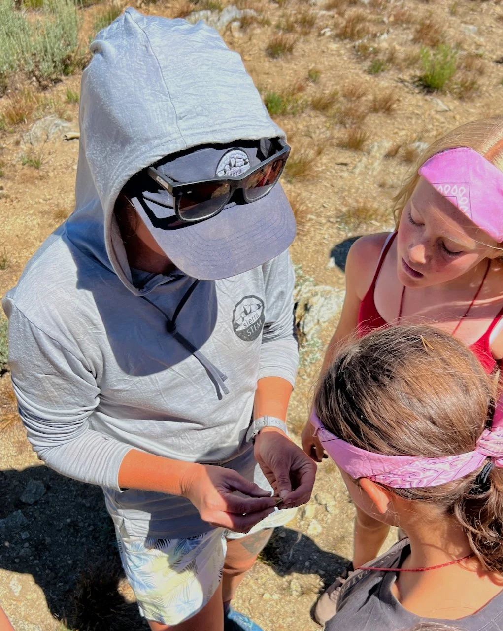 SS-Ridge sun hoodie 2.jpeg