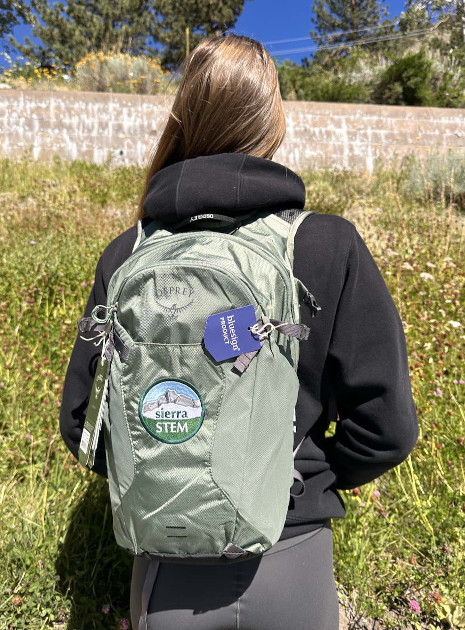Osprey 20L pack on model.png