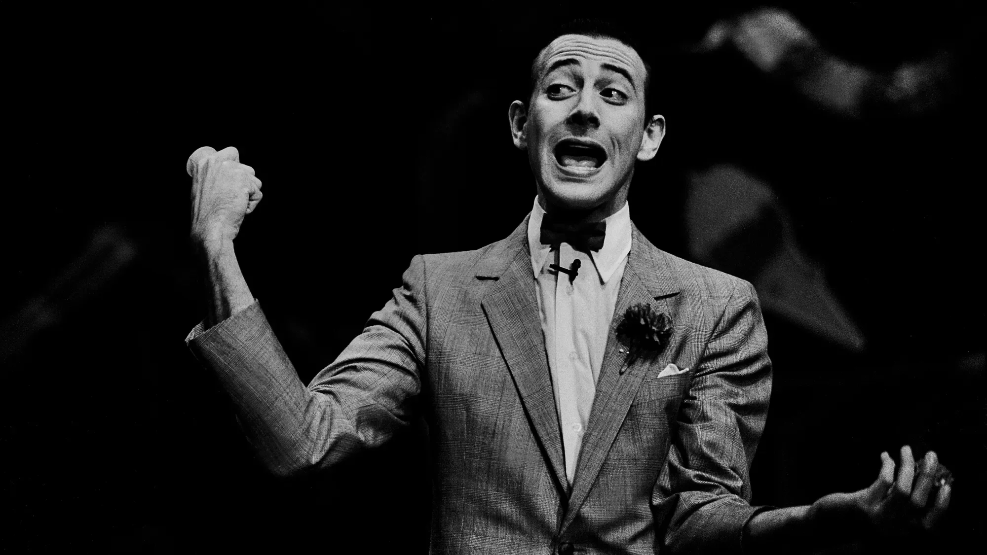 Dark Karaoke with KJ Mamon