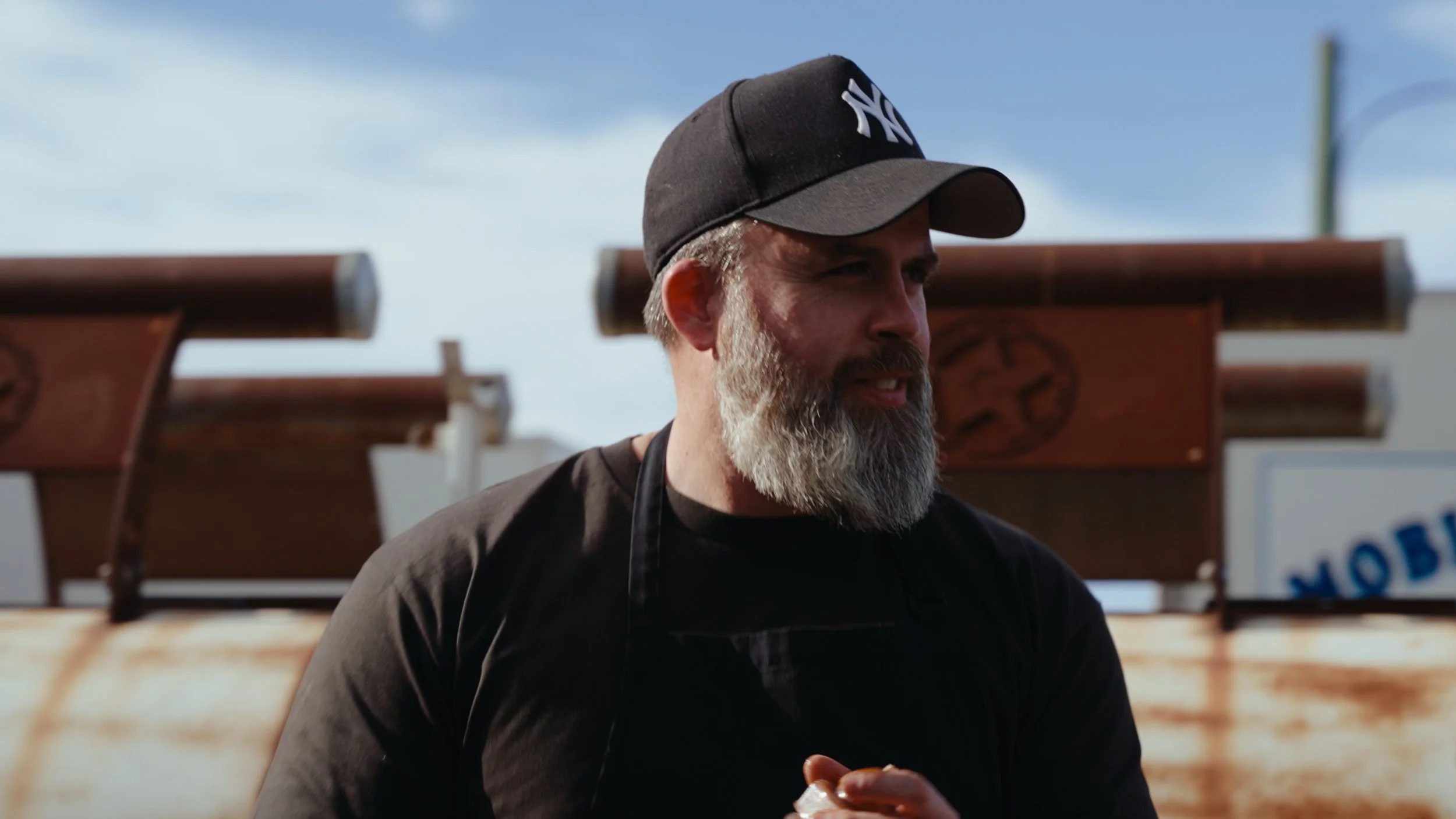 Interview 16x9_01_01_57_03.jpg