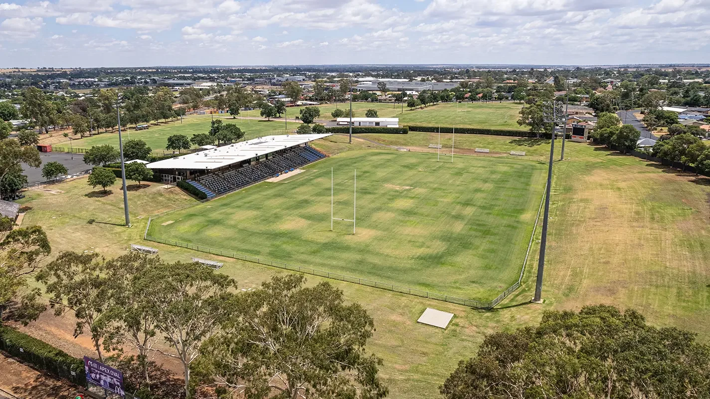 aerial view of apex oval, dubbo