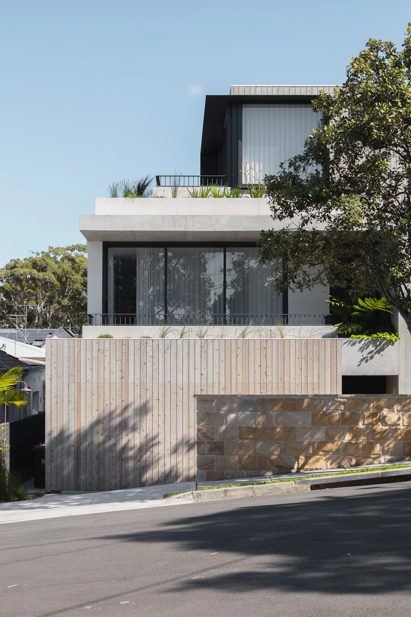 Bowen - 001 [Web].jpg