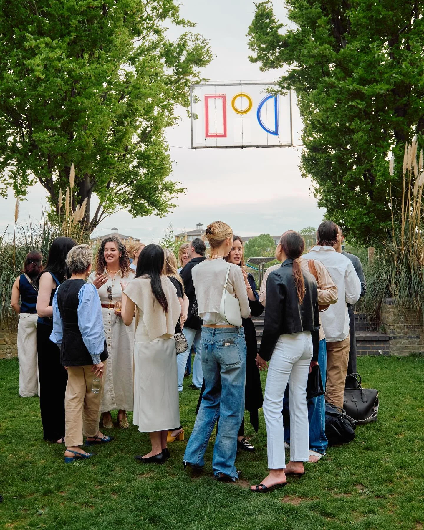On Thursday evening we celebrated @dl1961denim&rsquo;s Summer 25 collection and recent signing of The climate Pledge with a beautiful dinner at The River Cafe. 

Photos @mashamel 
Flowers @victoriagaiger