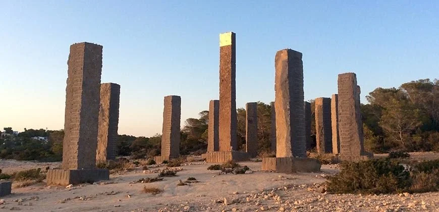 Stonehenge-Ibiza-870x420.jpeg