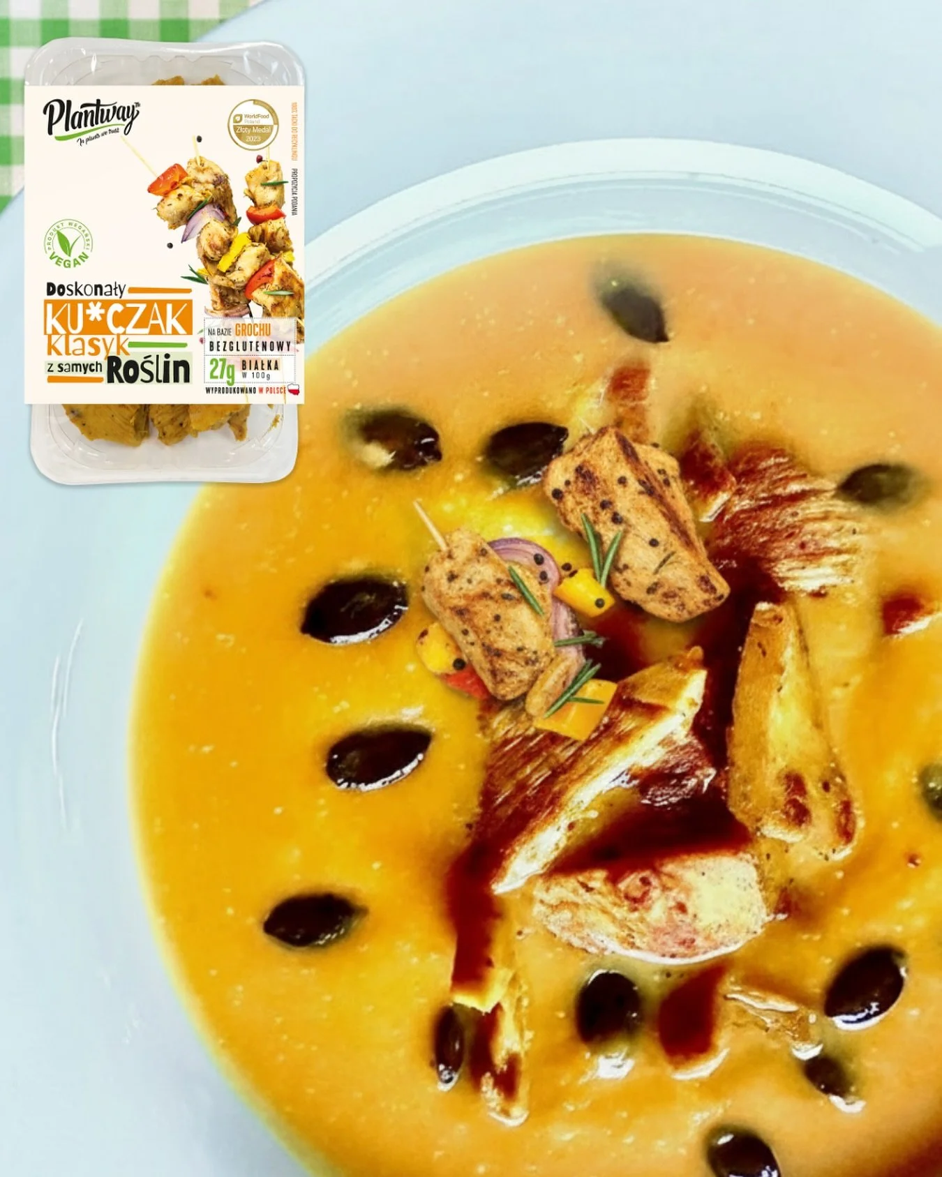 Jesienne Rozgrzanie na 100%

Kiedy za oknem chł&oacute;d, my sięgamy po kulinarny hit na rozgrzewkę! 🔥 Czy jest coś lepszego niż aksamitny, lekko słodkawy krem z dyni?

Owszem! Połączenie go z roślinną supermocą! Nasz KU*CZAK KLASYK to idealny &laqu