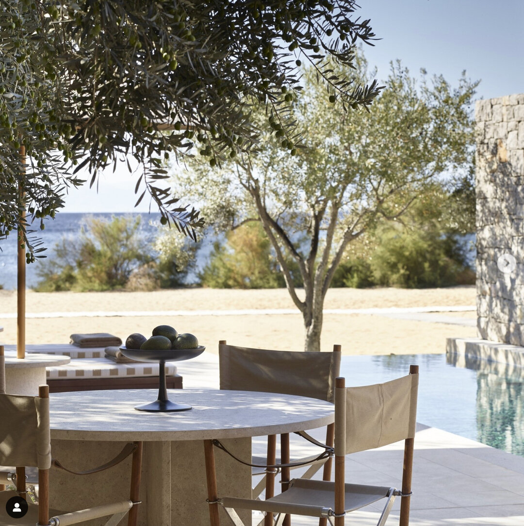 Exploring the wonders of Greece means visiting Amanzoe | @amanzoe​​​​​​​​​​​​​​​​
Why we love this heavenly place on earth?​​​​​​​​​​​​​​​​
​​​​​​​​​​​​​​​​
1/ Accommodation for dogs is free of charge🤍​​​​​​​​​​​​​​​​
2/ The beautiful surroundings a