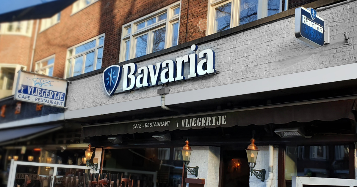Nieuwe-lichtreclame-voor-Bavaria-bij-het-Vliegertje.png