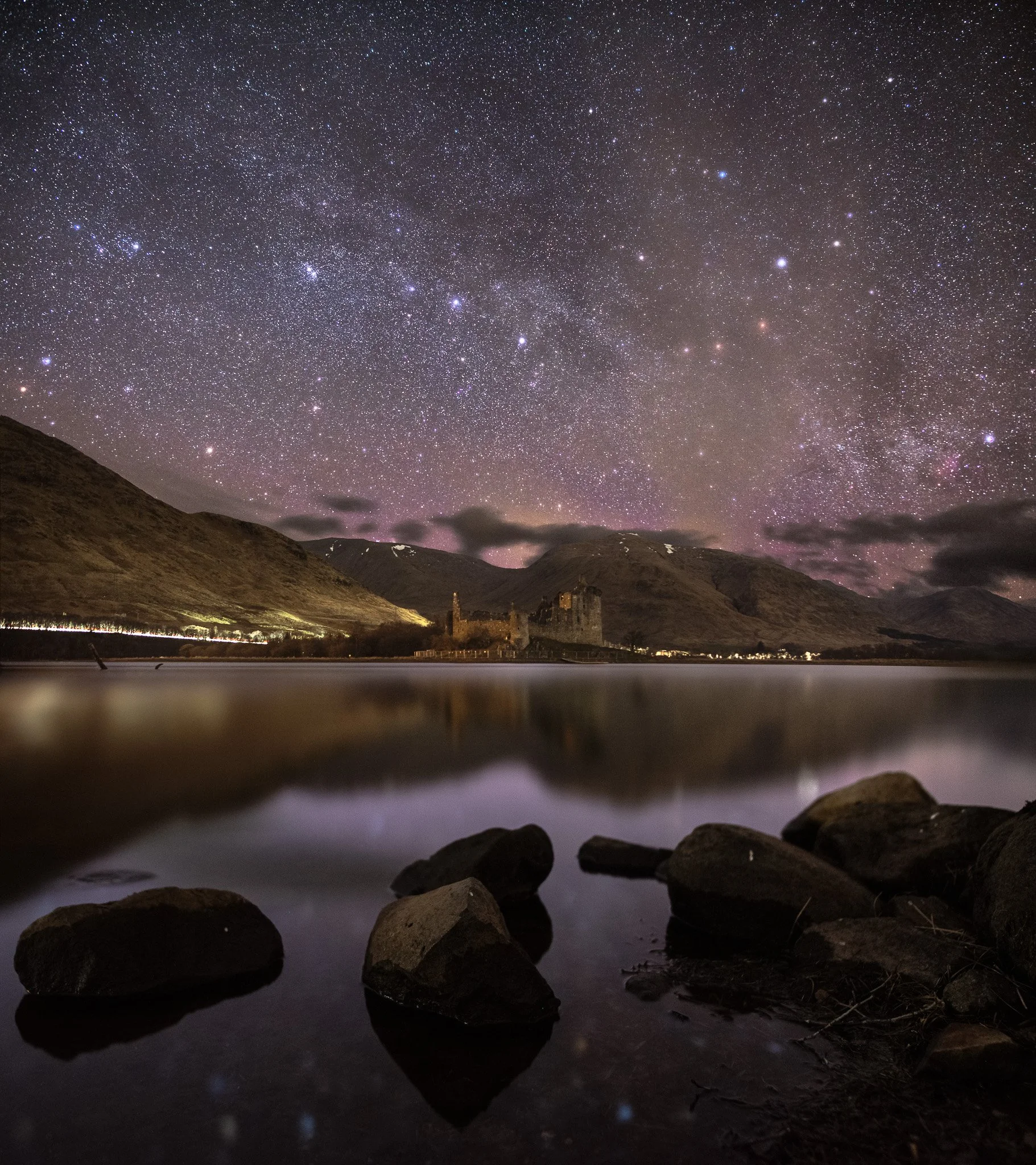nightscape_2048_Kilchurn Castle under Stars.JPG