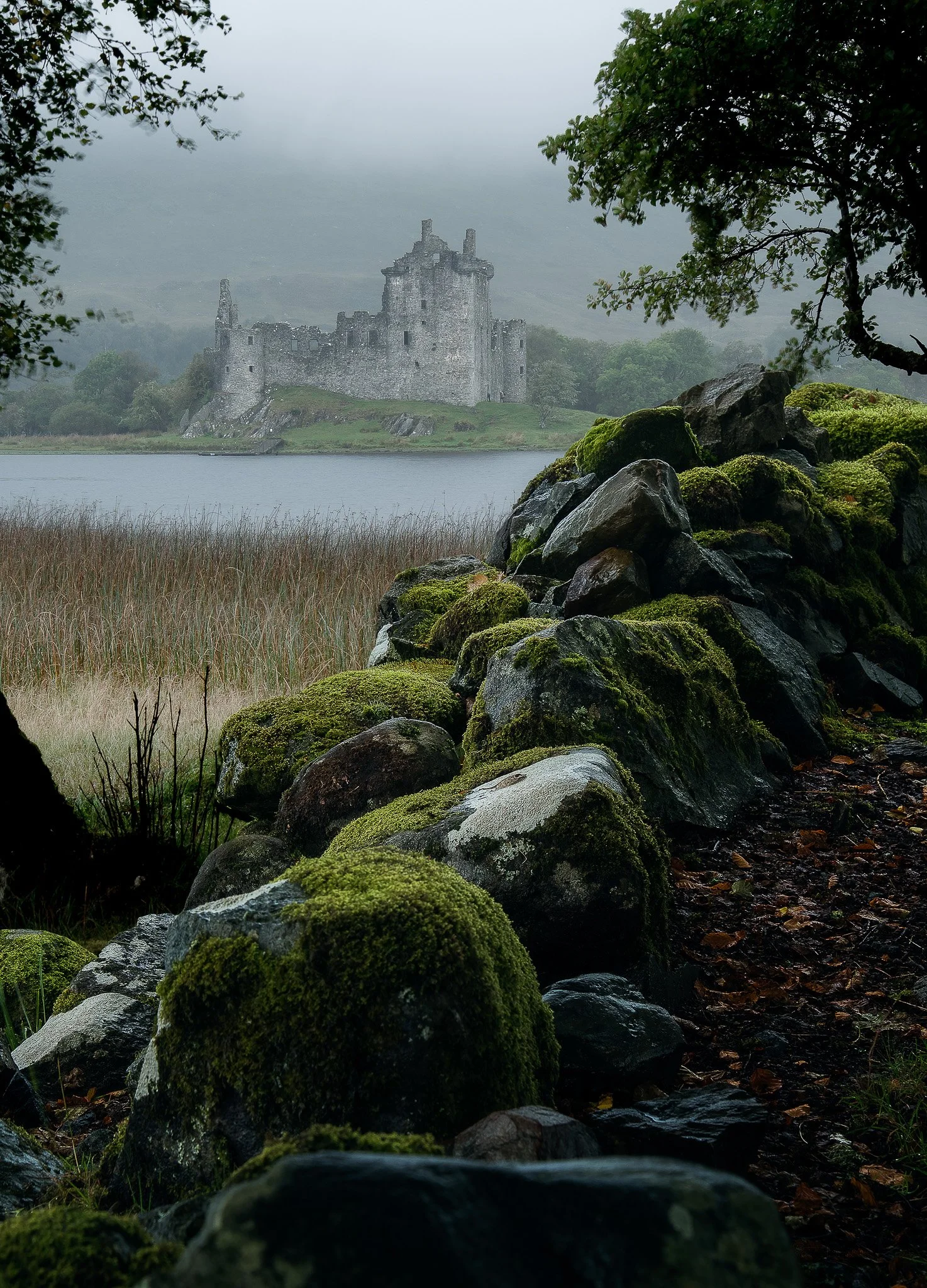 landscape_2048_A-Driech-Day-at-Kilchurn-Castle.JPG