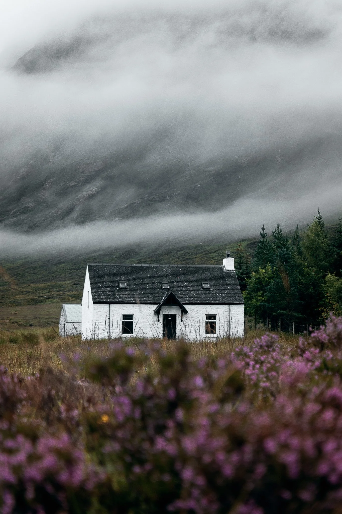 landscape_2048_Lagangarbh Hut.JPG