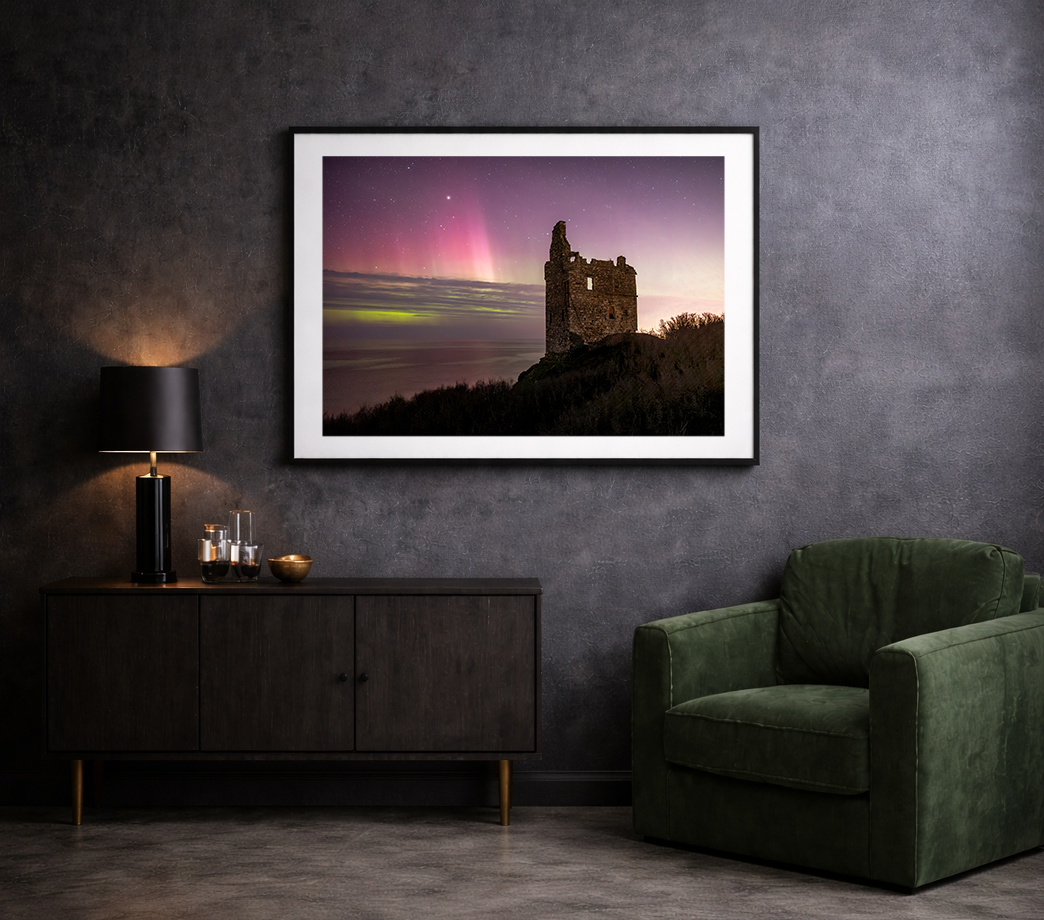 store-ayrshire_night_sky-aurora_over_greenan_castle-mockup-002.png