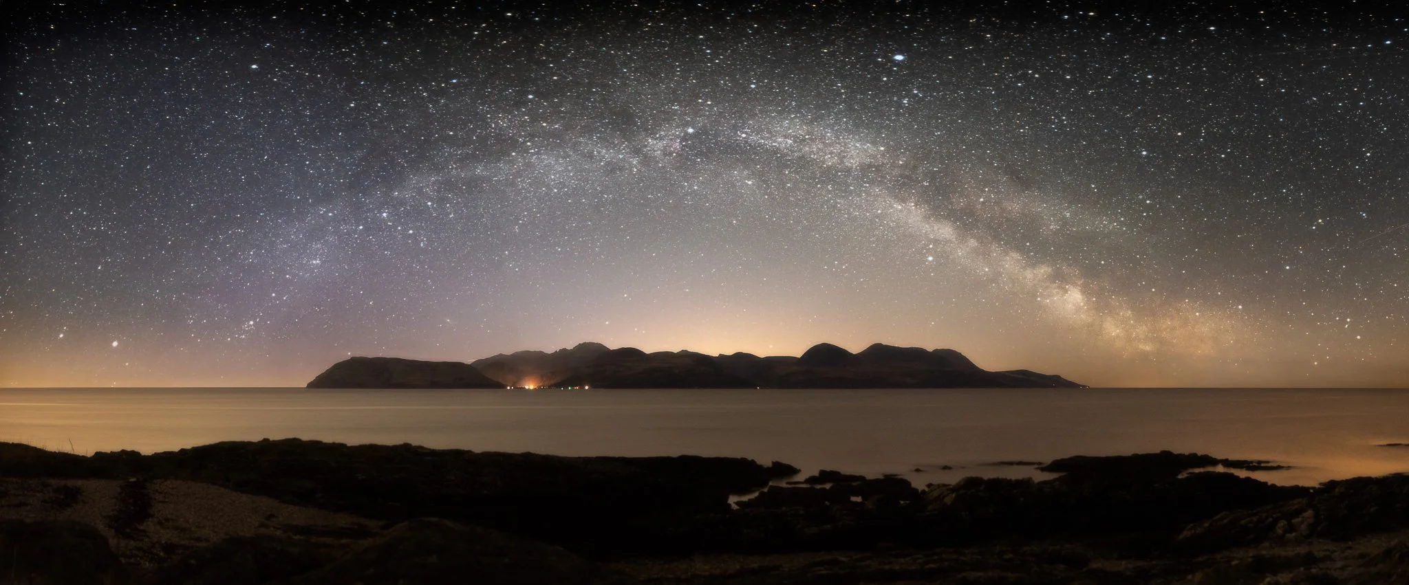 nightscape_2048_Arran Milky Way Arc Pano.JPG