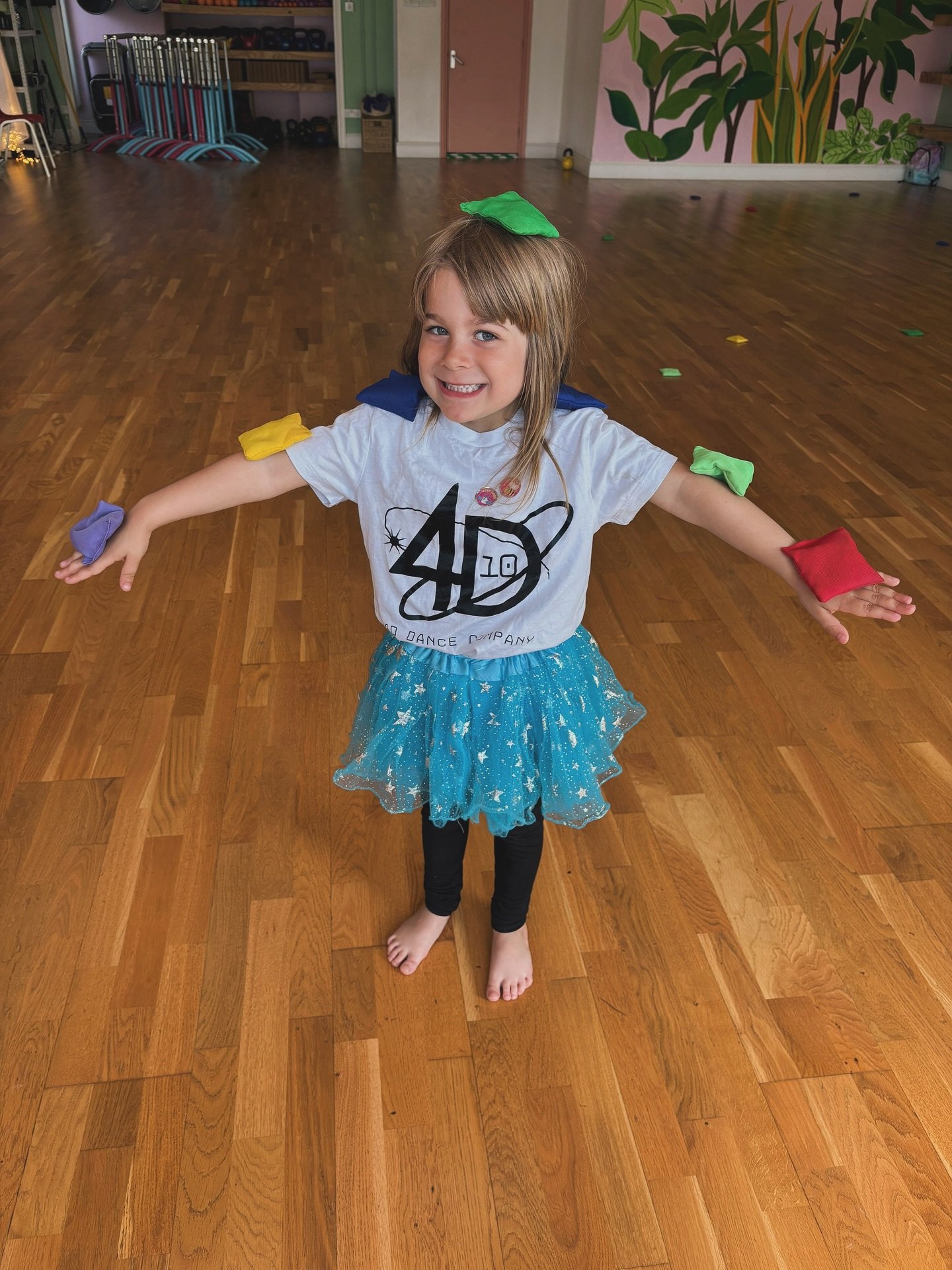 Amy had the Ely Early Dimensions crew working hard last week 💪

Balancing, focus and not a wobble in sight (ok maybe a few 😄)

Building strong bodies and brilliant minds, one beanbag at a time! 🫶🏻

#EarlyDimensions #MiniMovers #ElyDanceClass #Bal