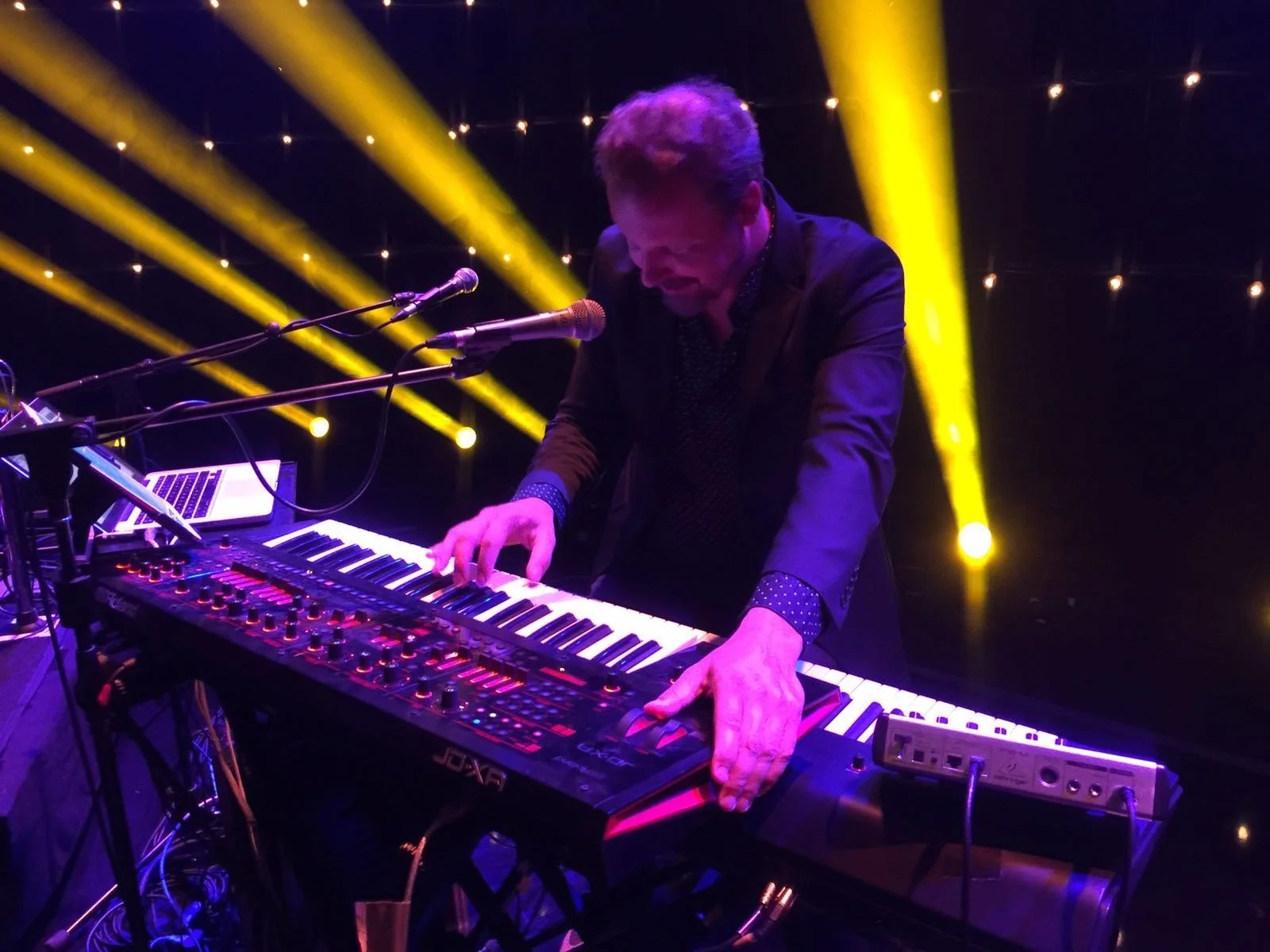 Jeroen Swinnen - Musician -Producer - Songwriter28.jpeg