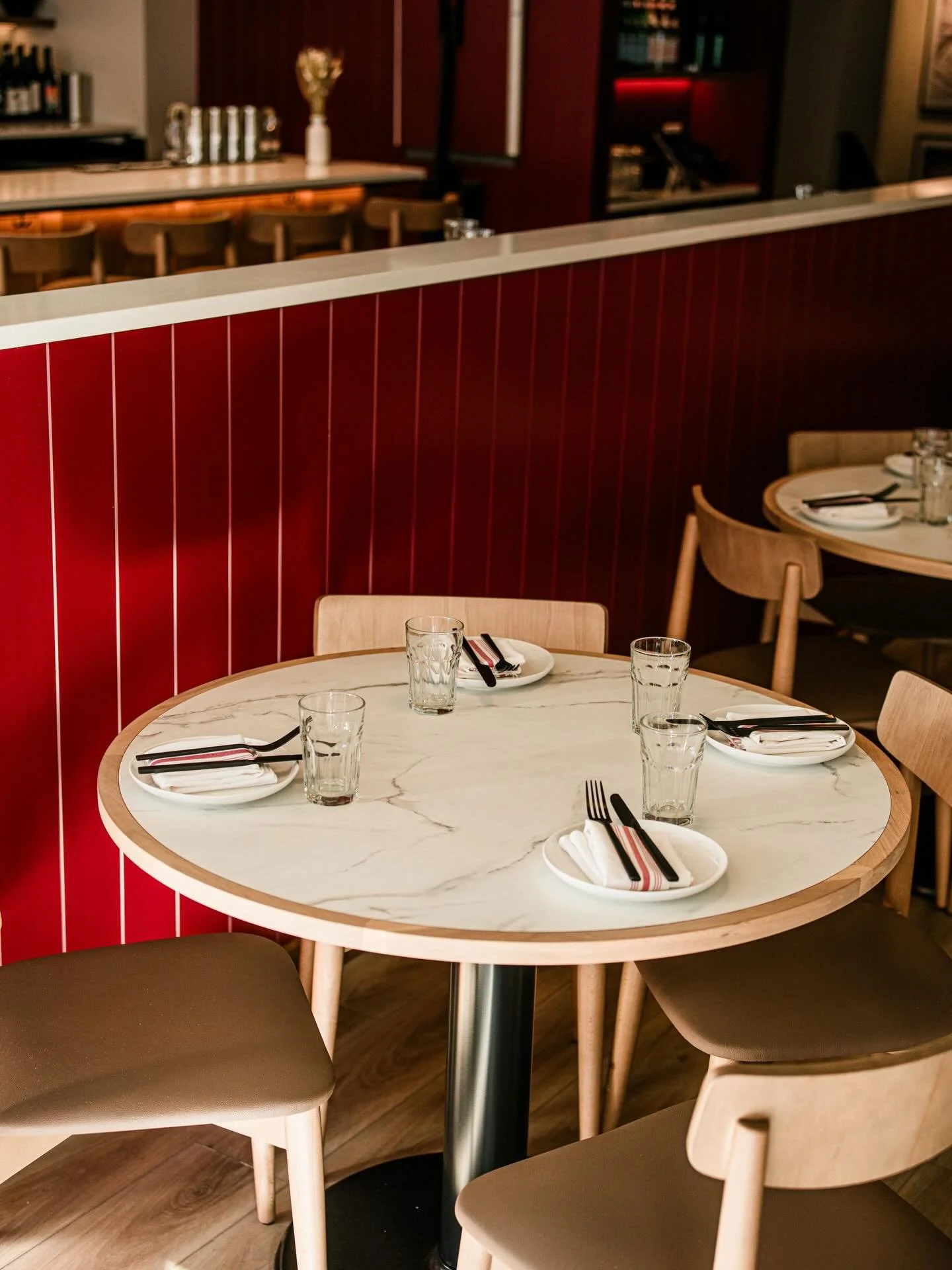 Neighborhood pizzeria means we save some tables for walk-ins. Come see us in Central and Southie tonight.

#simplethingsdonewell #pizzaparty