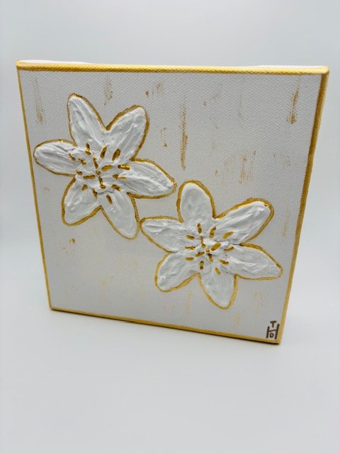Golden Lily 3.jpg