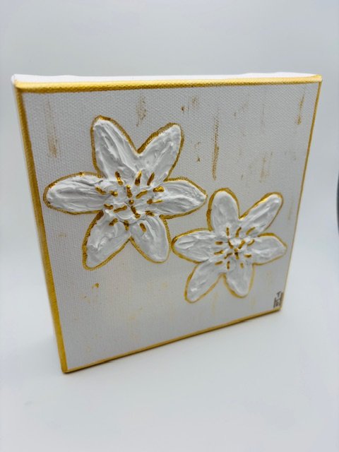 Golden Lily Large 4.jpg