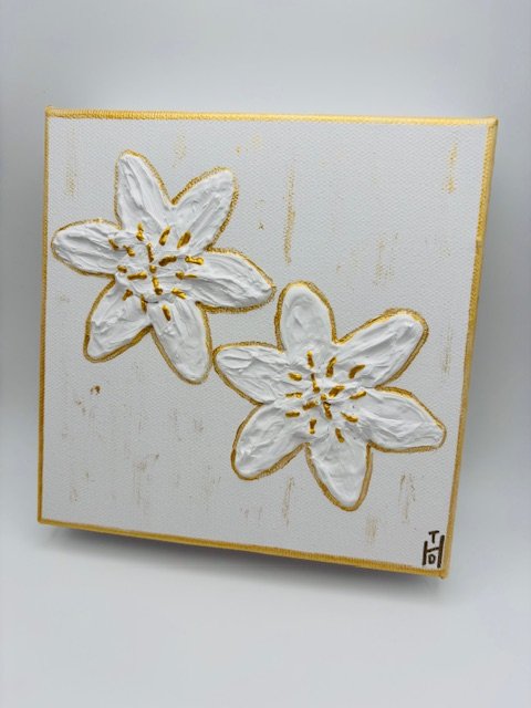 Golden Lily Large 3.jpg