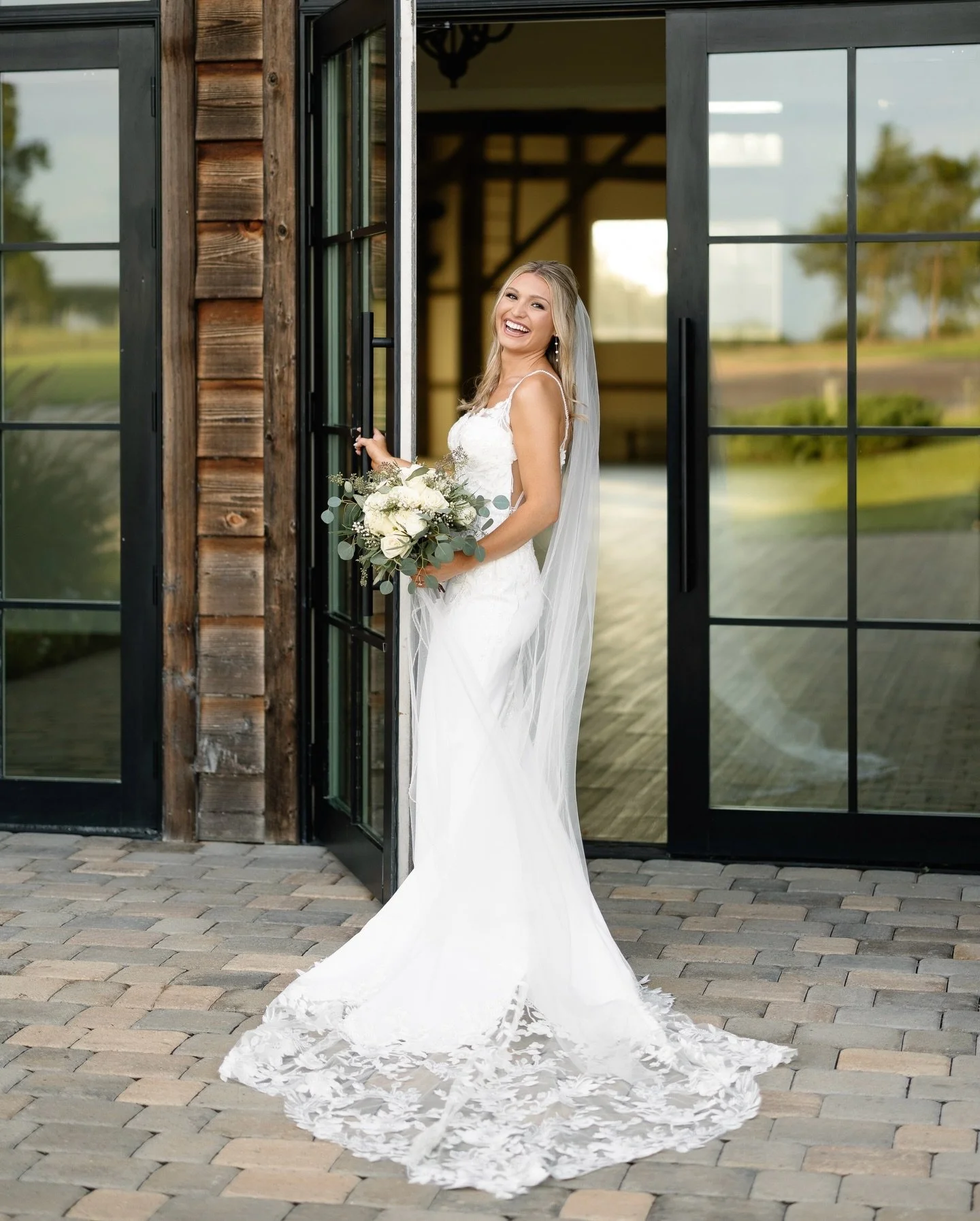 Kate&rsquo;s bridals at @windyknollroundtop!!! Been holding onto these since AUGUST &mdash; so excited we get to finally share them with the world. 💕 She&rsquo;s officially a whole WIFEY!!
