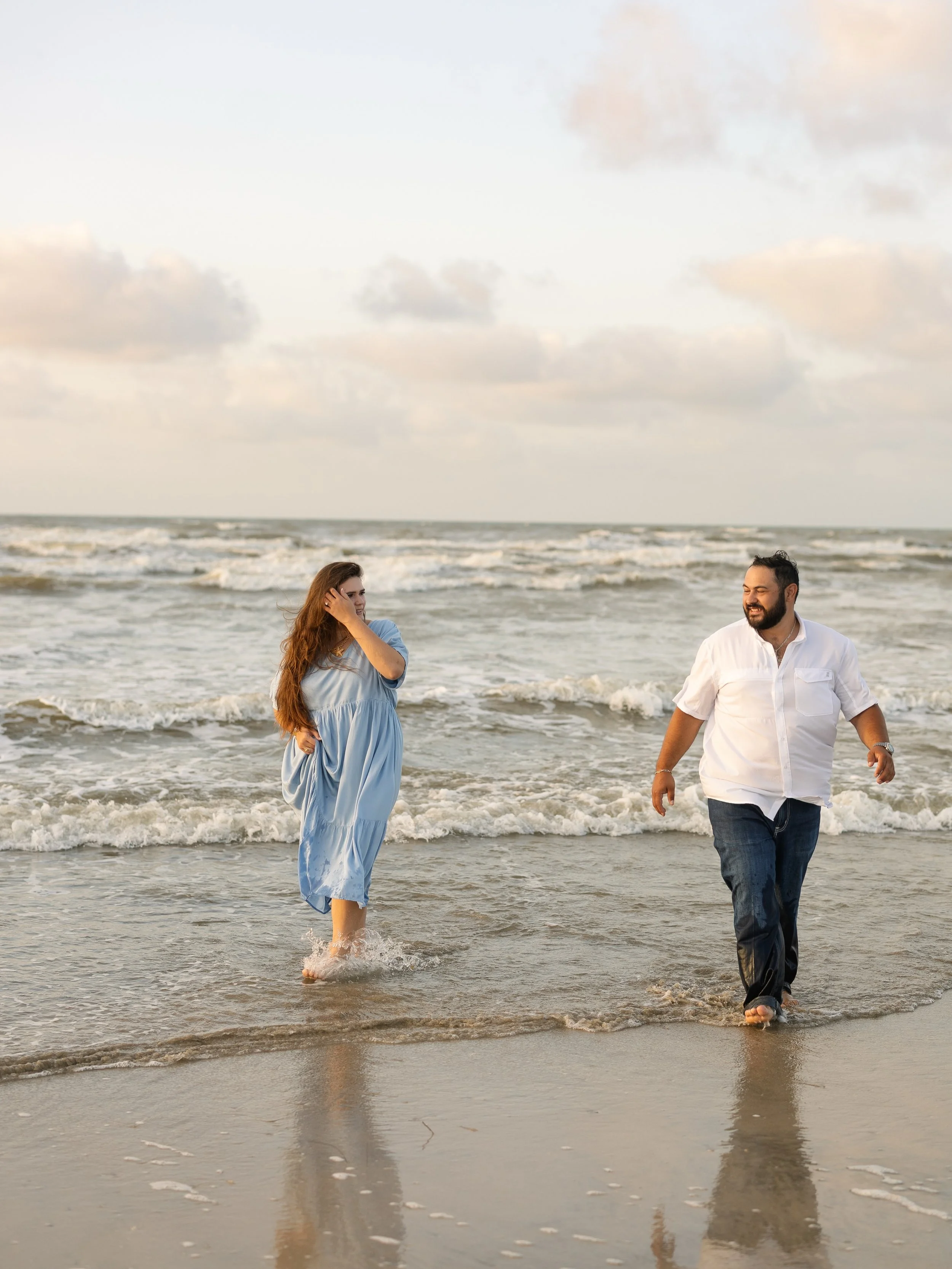 We had a tiiiime for Carlos &amp; Sarah&rsquo;s engagement session. I drove down to Port Aransas where they&rsquo;ve spent a lot of time over the years pouring into their relationship. Could not be more excited for them to tie the knot. 🐚☀️