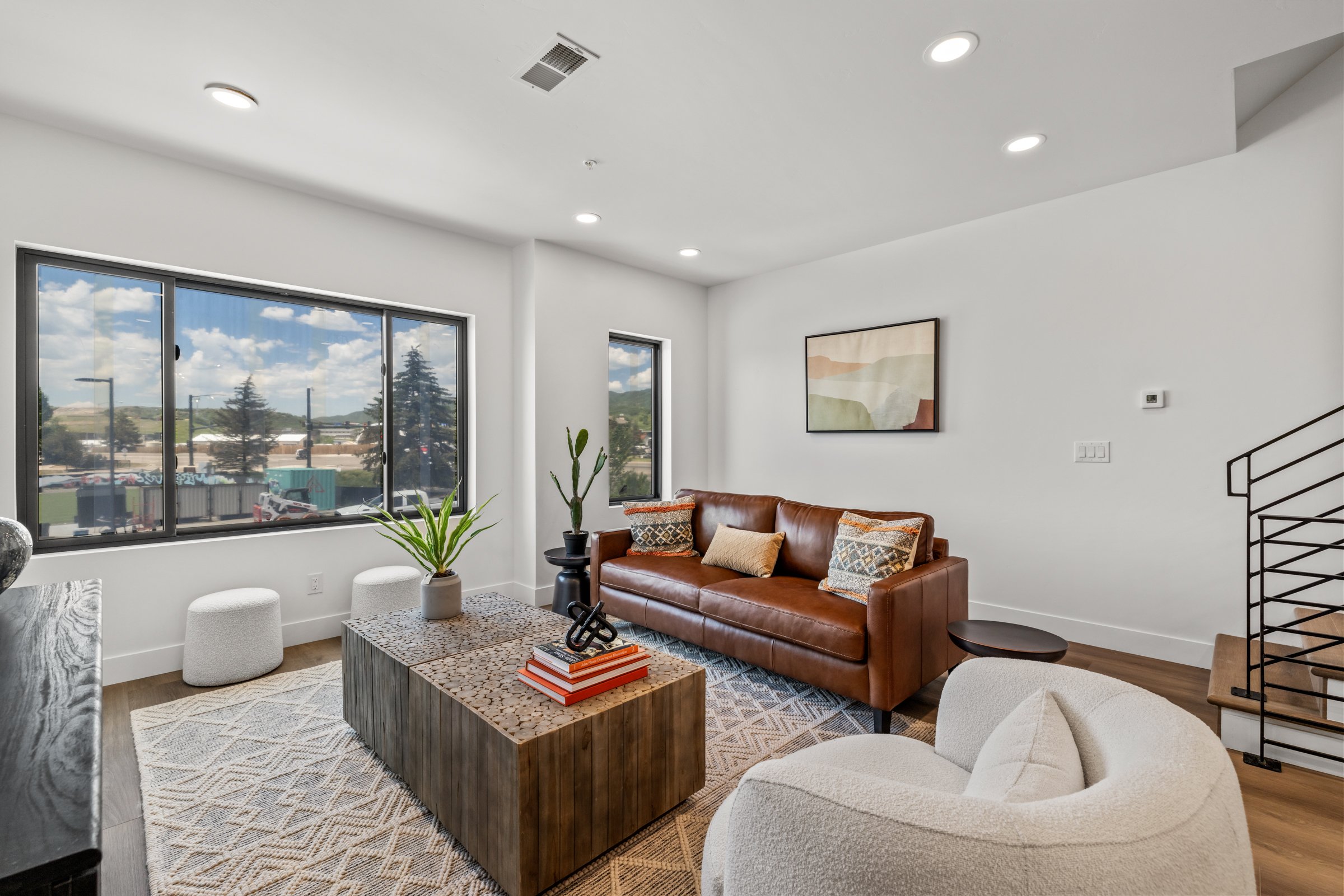 Luna Lane_MLS-04.jpg