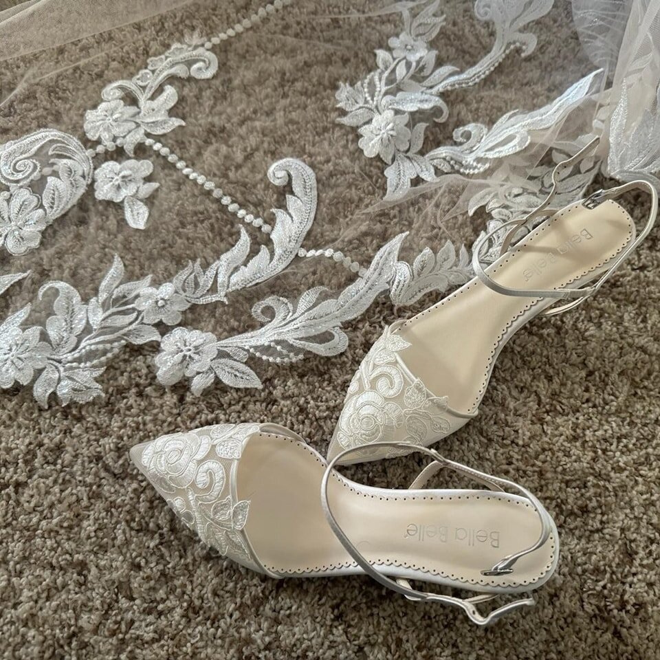 My bride's shoes were 100% worth the wait. Have you ever seen a better match? 😍