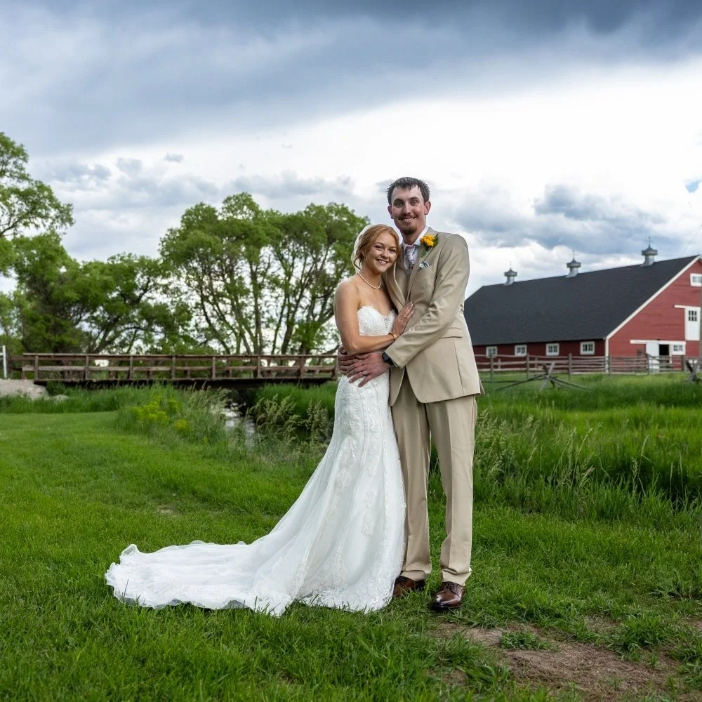 Last week my bride Emma brought her dress back for cleaning and preservation, and sent me these beautiful photos. This dress felt like it was made for Emma, and she looked stunning on her special day! Thank you Emma for trusting me with your beautifu
