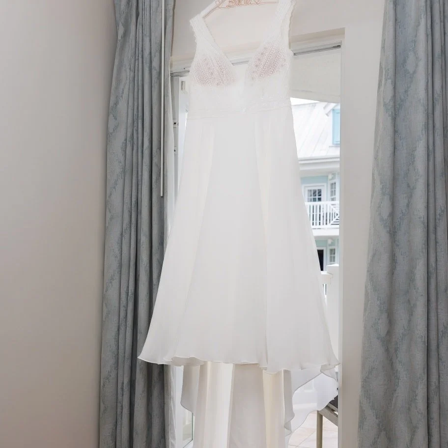 My #reallifebride Tara sent me photos. Tara has such an adventurous spirit. Her and her now husband booked a surprise destination elopement. Yes, you read that correctly. She had no idea where the wedding was going to be. She hoped for a beach, so I 