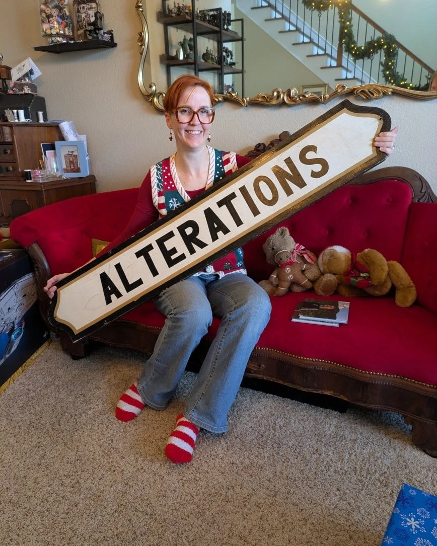 Merry Christmas! In addition to quality time with the people you love, I hope all of you got something equally as cool as this from an online antique auction. Thanks Mom!! &hearts;️🎄