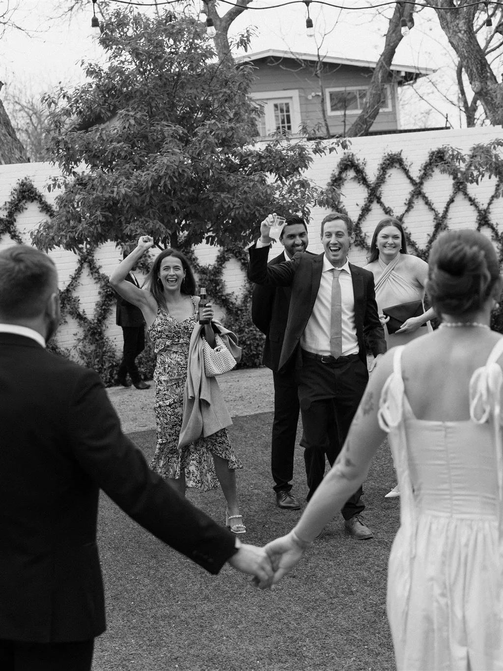 Cocktail hour is the best hour 🥂

Venue | @wishwellhouse 
Coordination | @elevenrosesevents 
Photographer | @lightasgold 
Florist | @poppyflowersco 
H&amp;MU | @makenzilaine 
Cake | @confectiouspastryshop 
Dress | @murlongcres 
Catering | @peachedto