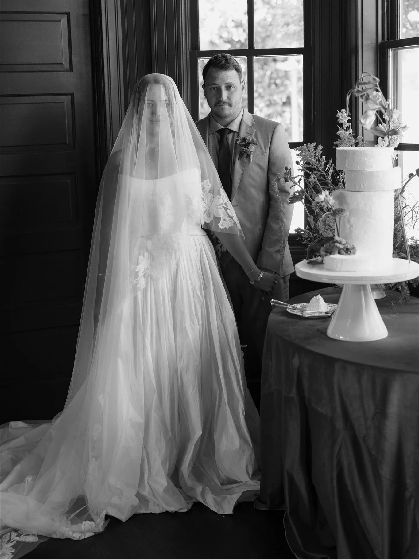 Moody + sculptural + vibrant 

Venue | @springdalestation 
Planning + design | @theglitteravocado 
Florals | @nativebotanicals 
Photography | @lightasgold 
H&amp;MU | @projectartistry 
Dress | @unbridaledaustin @vagabond_bridal 
Stationary | @lovebir