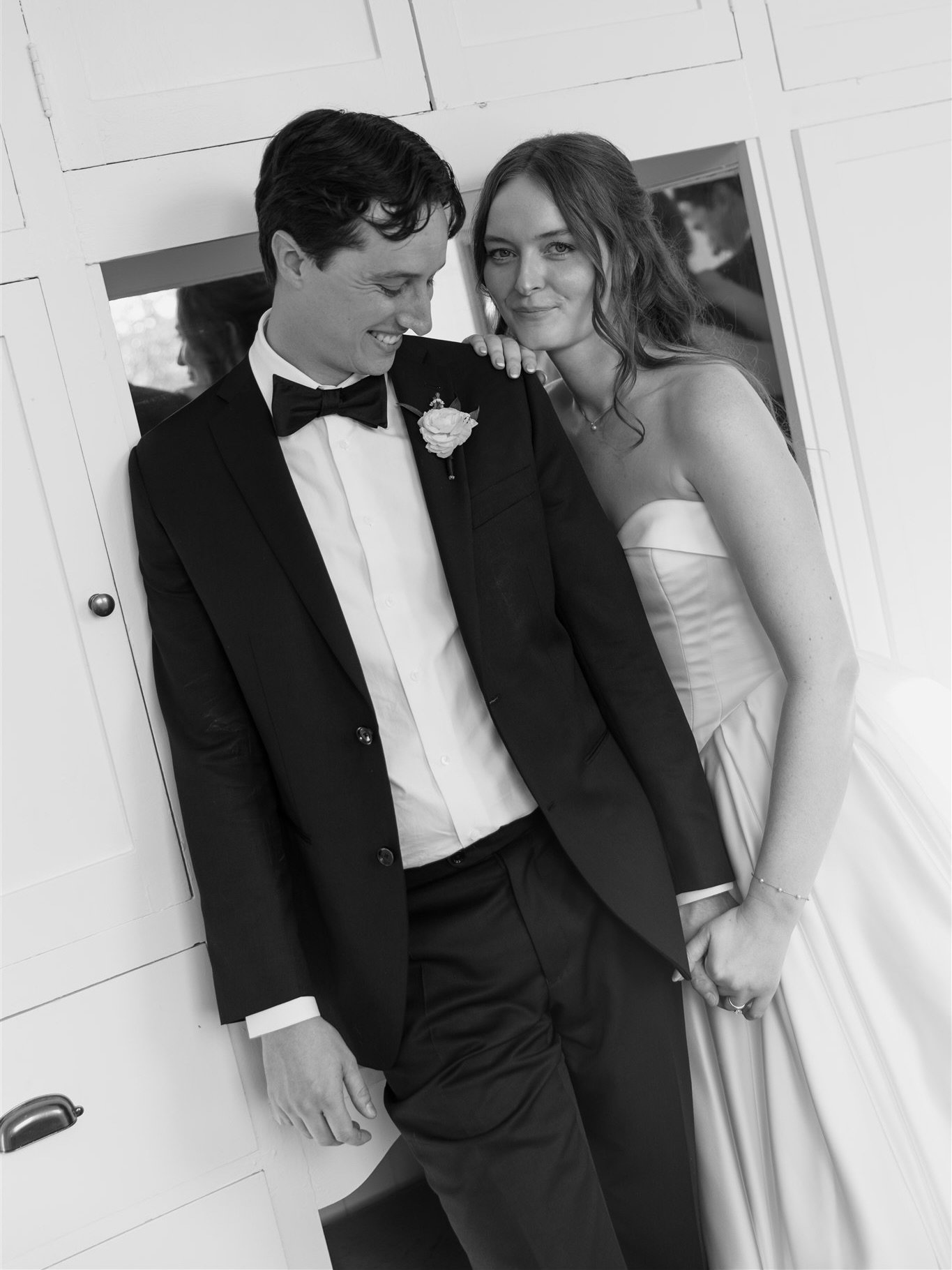 Sylvie + Jake | The Allan House | Austin, TX

In the running for one of my fav first looks to date, plus a bonus private moment before walking down the aisle 🥰

@joyfuldetails @theallanhouse @premiereeventstx @mindysbakeshop @trevorheltmusic @anasta