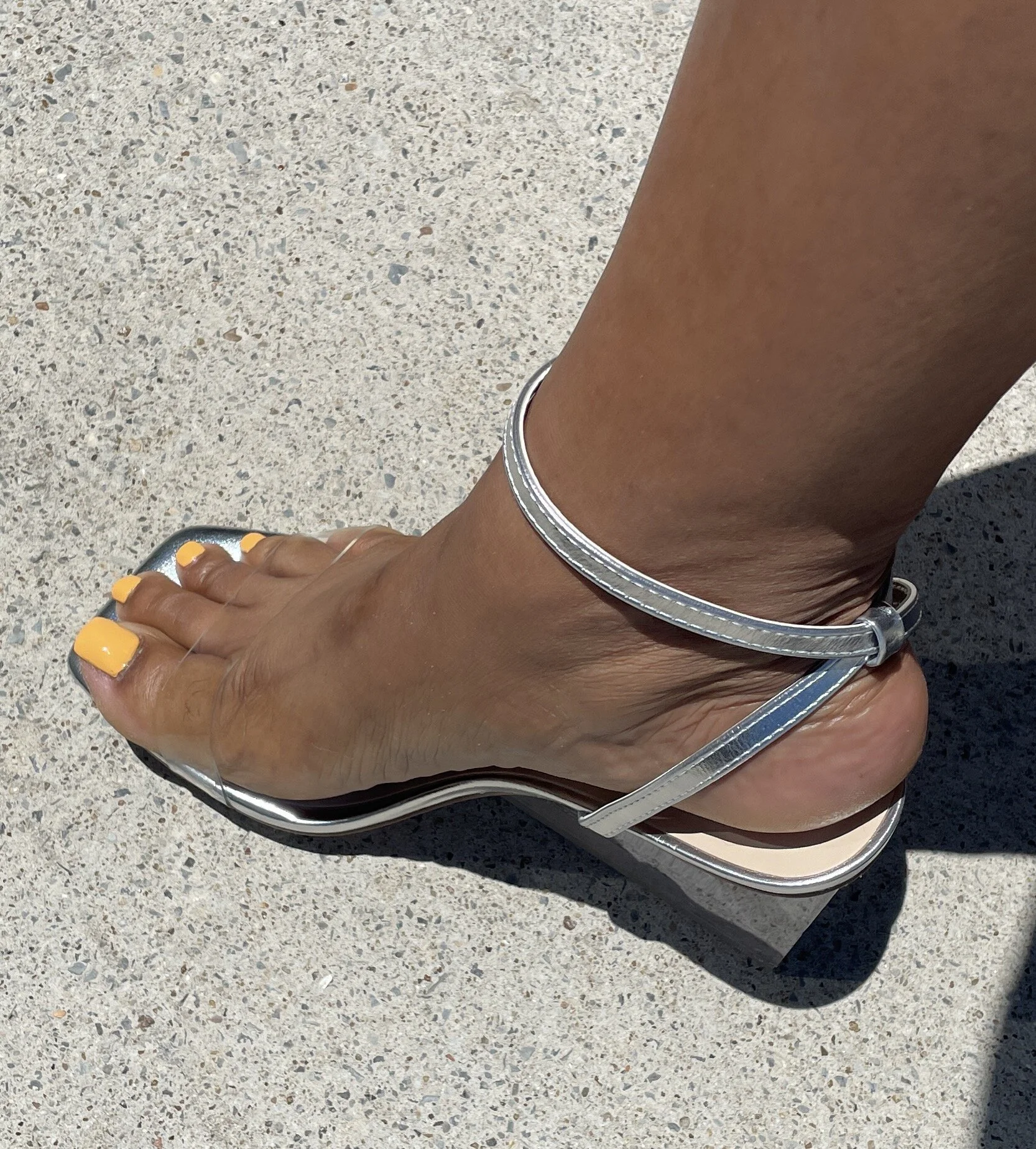 57117A76-16BC-41CF-BD76-913C8EB02FD7