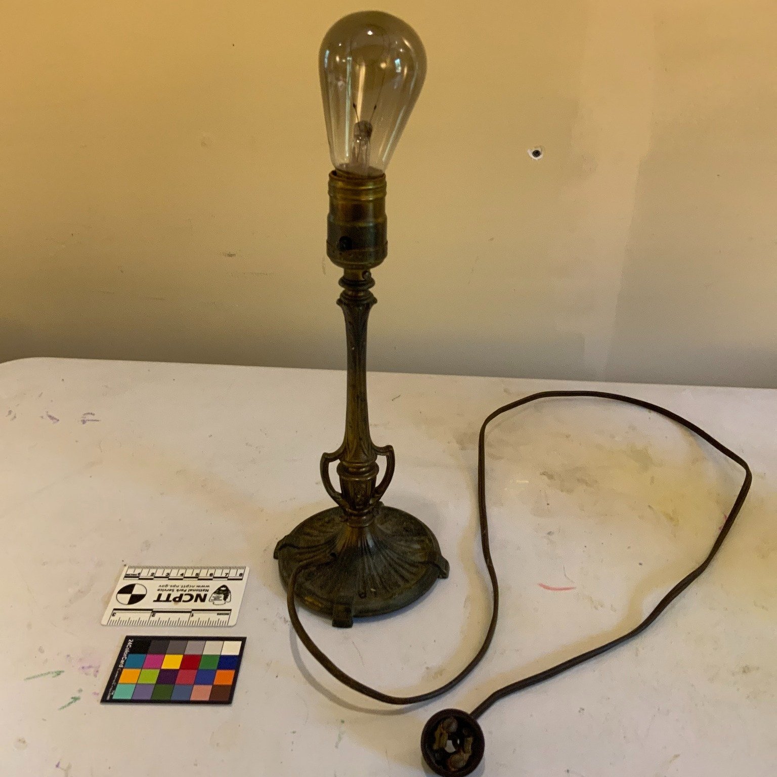 With the help of @am_artcons, Lewis Latimer&rsquo;s electric lamp received some TLC with professional conservation treatment so its intricate shield-shaped decoration shines through. Swipe to see the lamp transformed!

Original artifacts like this ar