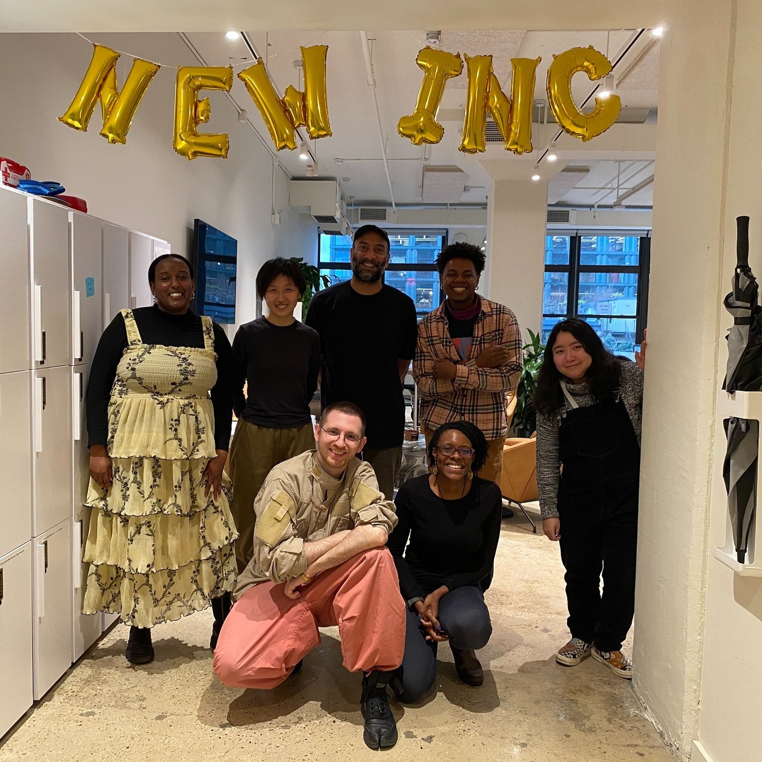 Last month, we enjoyed a visit with our community partner, @newinc! 🎨 It was exciting to learn about their annual programs and the amazing cohorts of artists shaping the future of art, technology, and design, and to see the @newmuseum&lsquo;s plan f