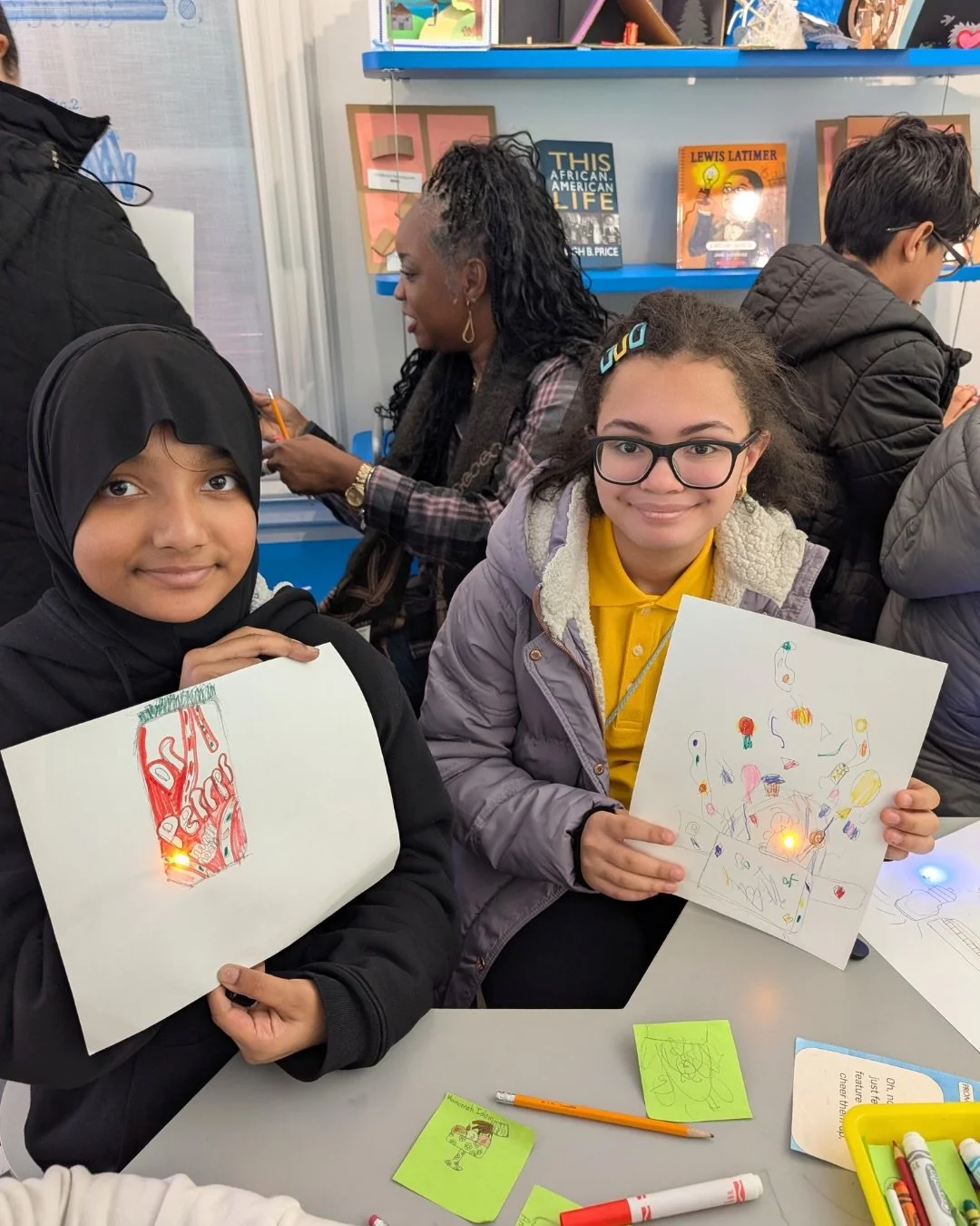 Bring the Latimer Mindset to your classroom 💡 Our field trips encourage students to view themselves as innovators and problem-solvers through hands-on activities. Students get to solve real world problems using design, circuitry and innovative think