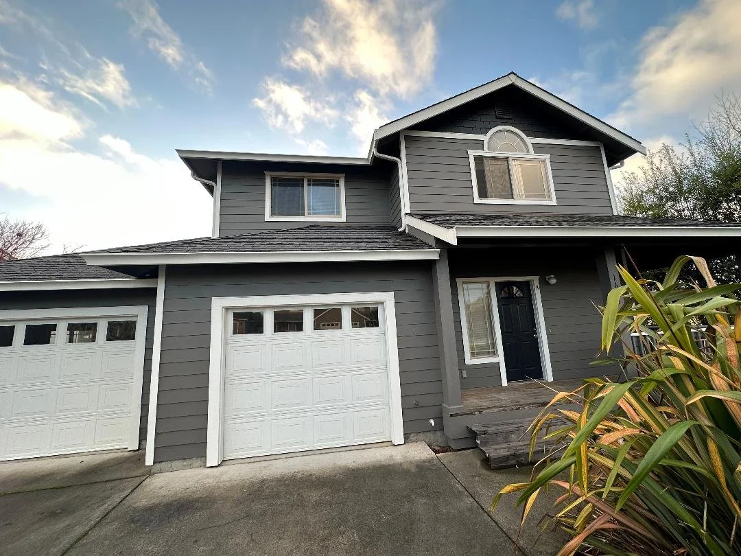 In McKinleyville, you’ll find this lovely 2 bedroom home.