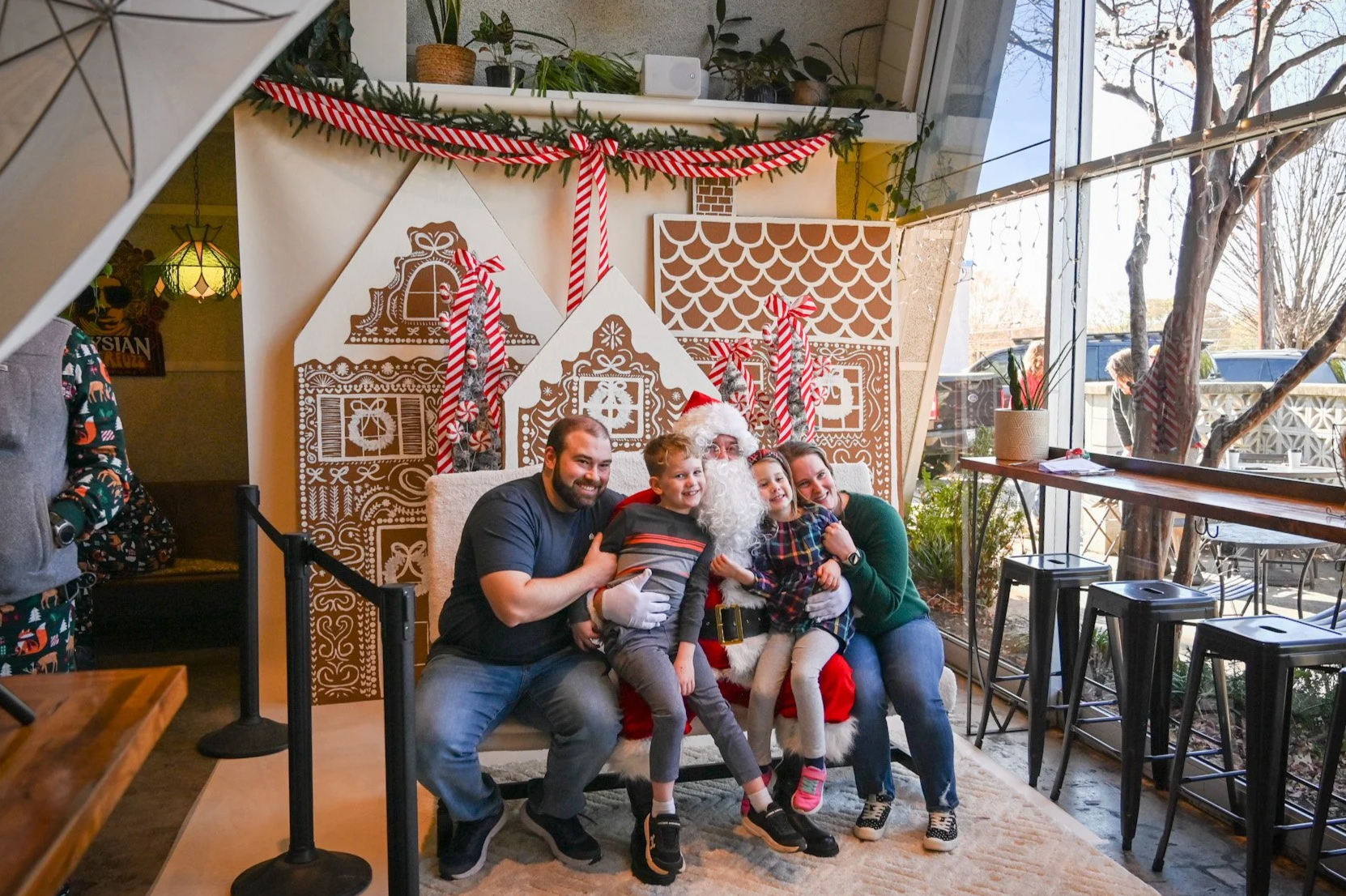 PHOTOS WITH SANTA
