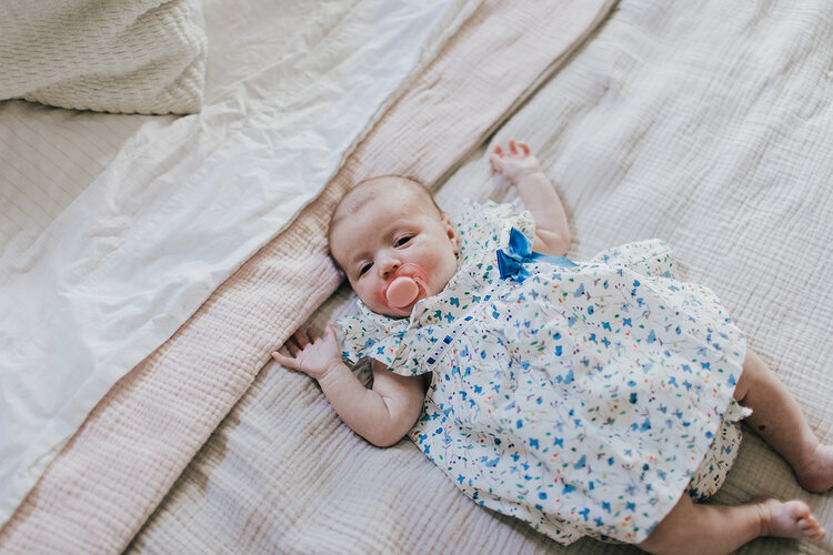 St.+Louis+MO+In+Home+Lifestyle+Newborn+Session_See+Things+Closer+Photography_12.jpg